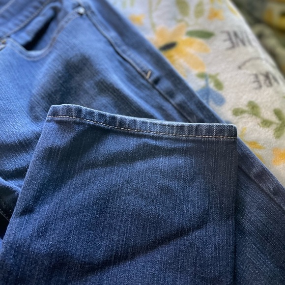 Jeans - Picture 3 of 3